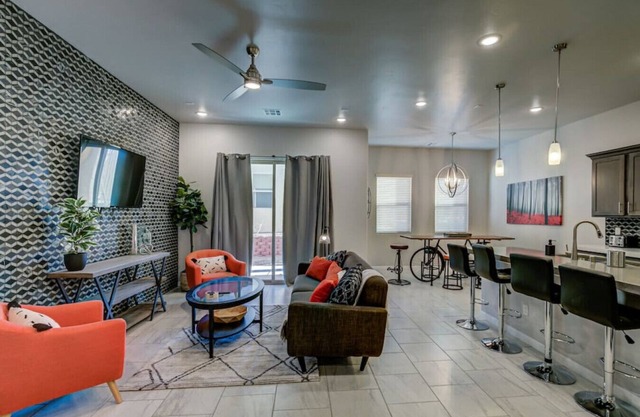4086/Lyle Modern · Brand New Luxury Home in Golf Course Community