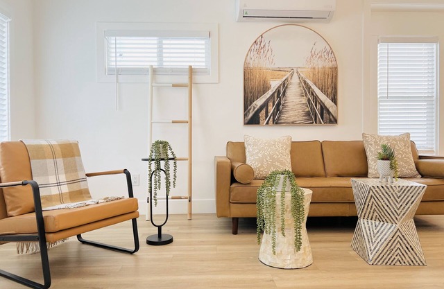 4173-Newly renovated stylish home