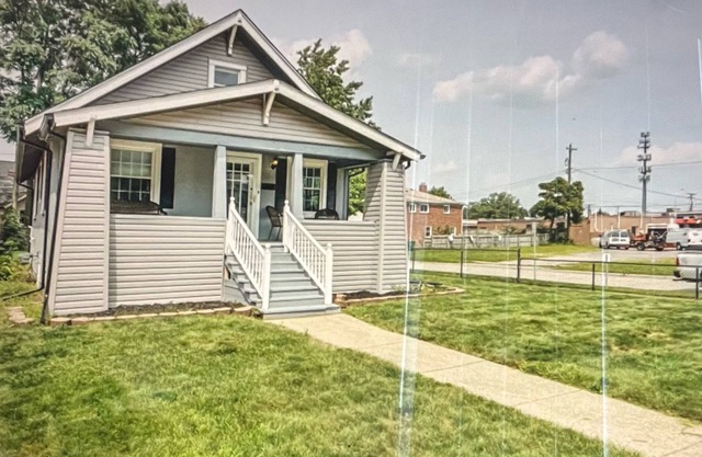 420 Friendly Royal Oak Rental