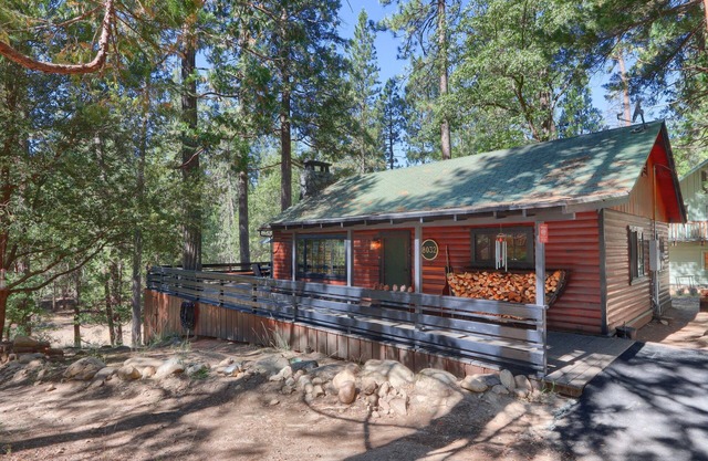 (45) The Overlook at The Redwoods In Yosemite