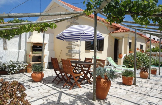 Eigener Garten & Grill, 5 Minuten zum Strand, Praia das Maçãs