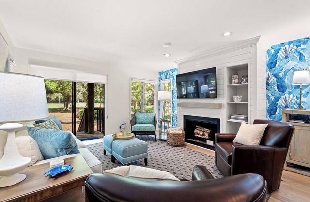 4547 Parkside: Night Heron Park Views, $250 Beach Gear/Bike Credit