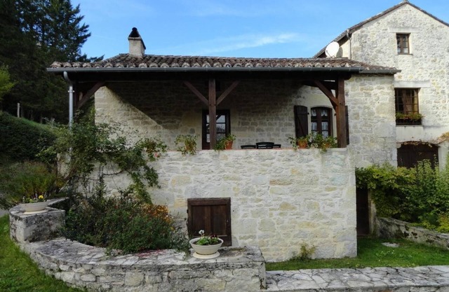 46g11251 - Bellefont LA Rauze