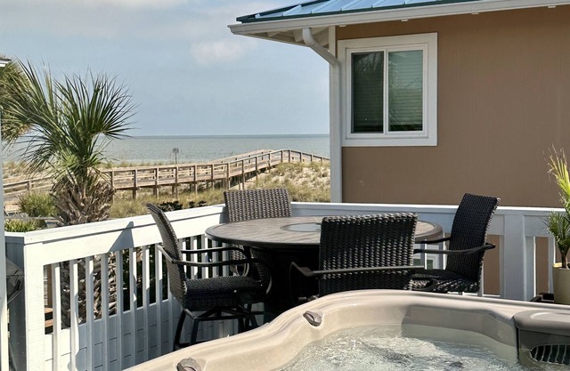47 Steps to the Beach, Hot Tub and Ocean Views!!