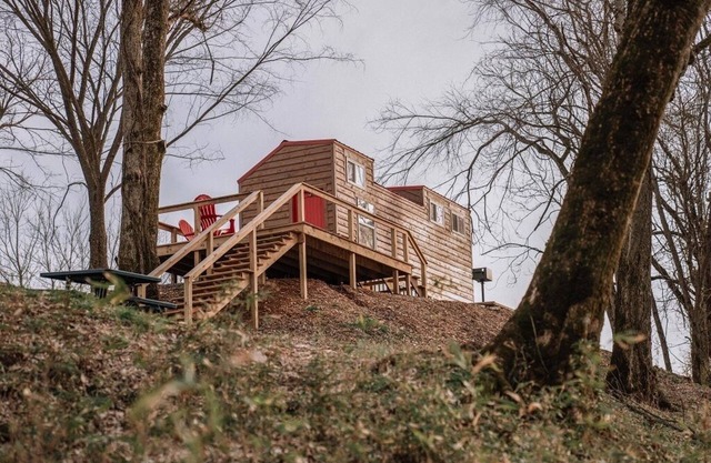 470 Acre Adventure Lovers Get Away on Two Rivers