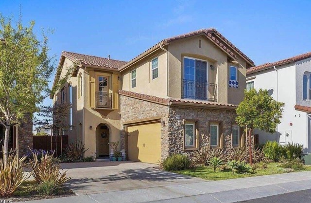 4BD Oxnard Villa: Long Term, Short Term Available