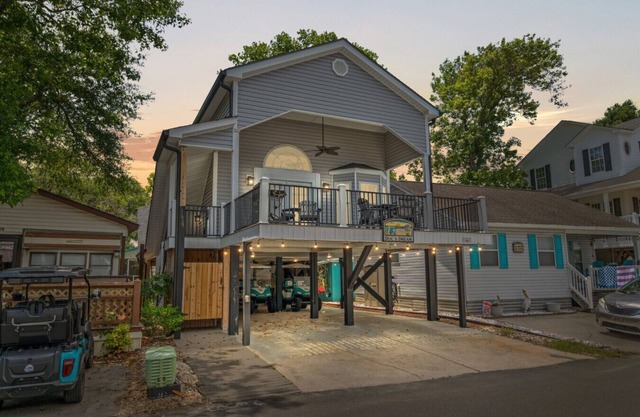 4bed 3bath with limo cart and king bed