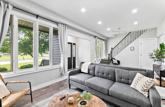 4Bed Apt With a Firepit + BBQ + Golf Club