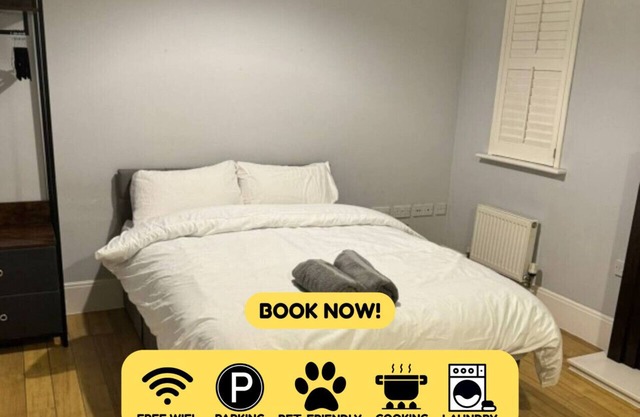4BR 2BATH Home in Colchester Perfect for Big Group
