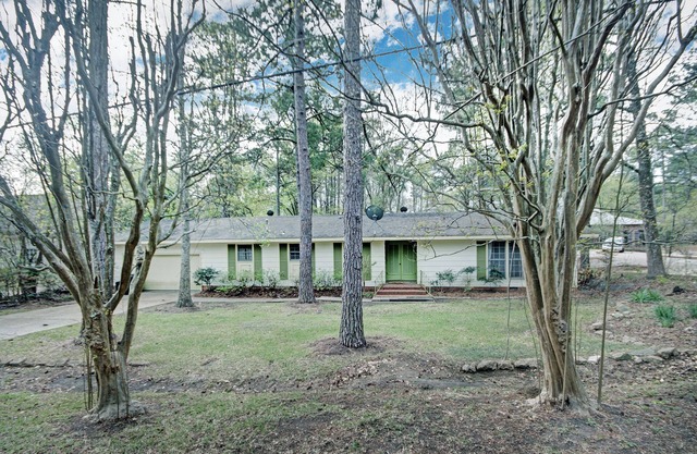 4BR City Retreat w/ Fire Pit, BBQ & Free Parking