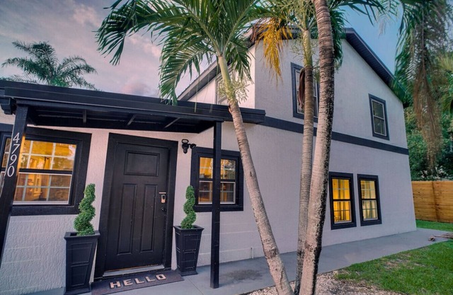 4BR Family Getaway |Game Room| 2mi to Wabaso Beach