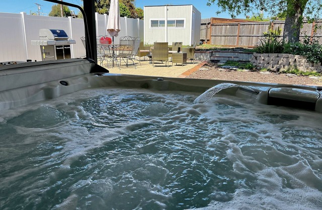4BR House Hot Tub BBQ near SeaWorld