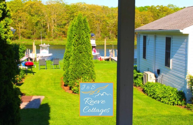 Waterfront Cottage 4