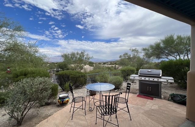 Aufrufe! Golf Casita mit 2 Master-Suiten, Pool, Golf und Wandern im Starr Pass.
