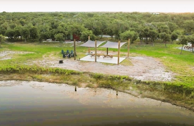 5 Acre Property - Fish Camp Rockport
