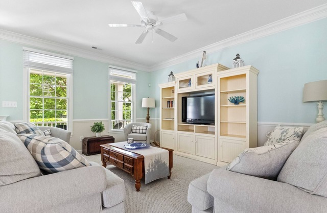 5 Bed/3.5 Bath in Bayside near West Ocean City