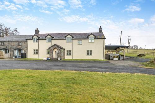 5 Bed in Devils Bridge oc-t13712