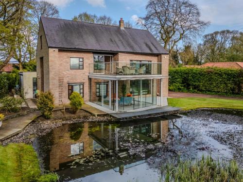 5 Bed in Durham 94028