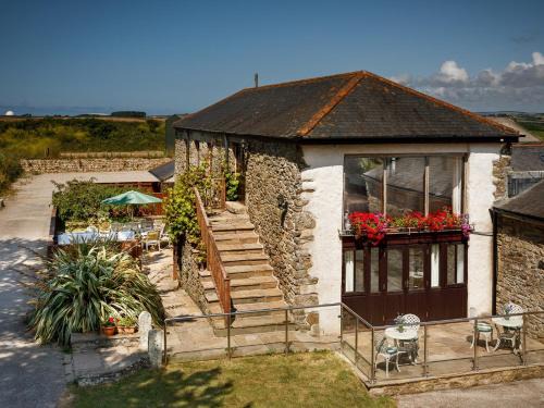 5 Bed in Portreath HELLF