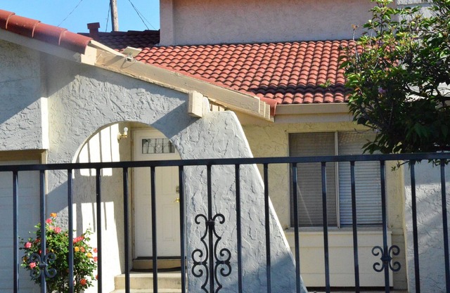 5 BEDROOM 3 FULL BATH ON THE HILL SOUTH SAN JOSE