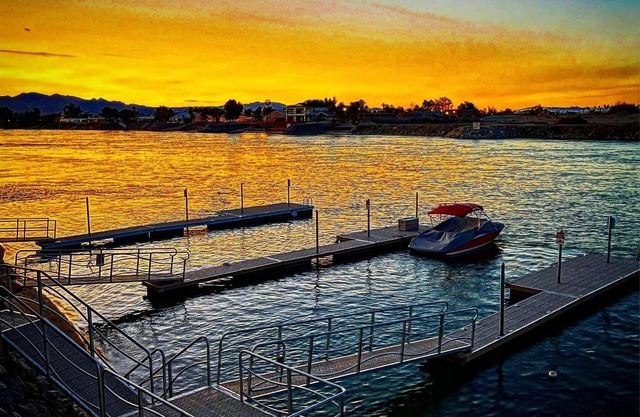 5 Schlafzimmer 6 Bad großes Haus am Wasser mit Dock - Amazing location!