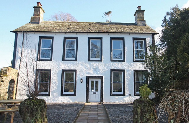 Your chance to be Lord of the Manor in this 300 year old Grade II listed country house.