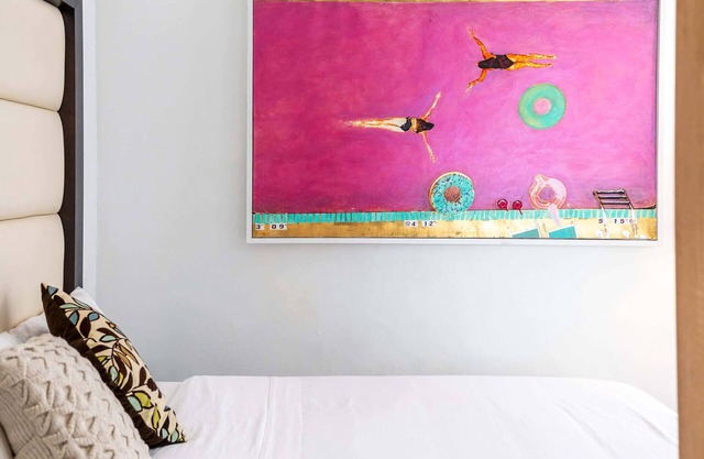 5 Bedroom Boho Beach House 30 steps from the beach