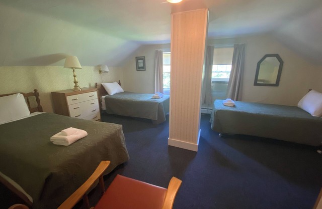 5 Bedroom Cottage at the 500 acre Poland Spring Resort with lots of onsite activities!