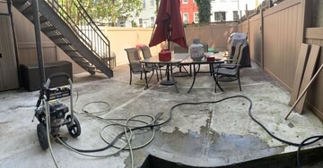 5 BEDROOM DUPLEX *NEW* STEPS TO SUBWAY