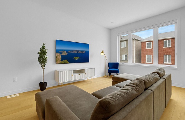 5 Bedroom Estate | Sleeps17 | 65"TV