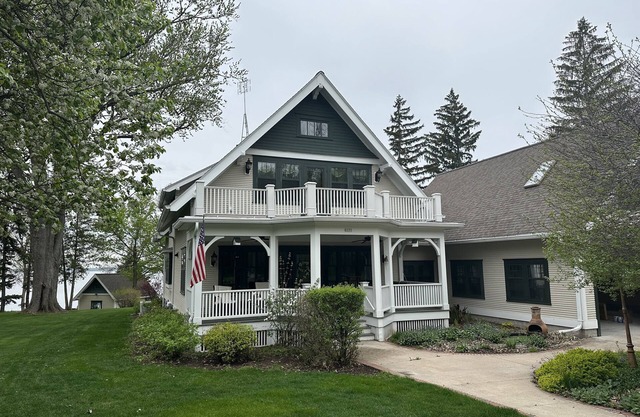 4 Bedroom Waterfront Home Available