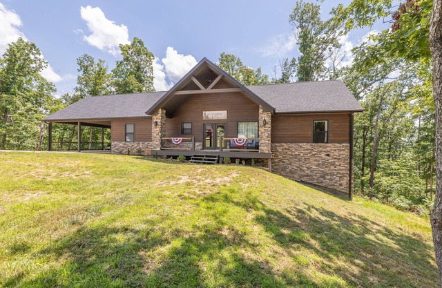 5-bedroom house just outside of Big Spring-Ozark National Scenic Riverways!
