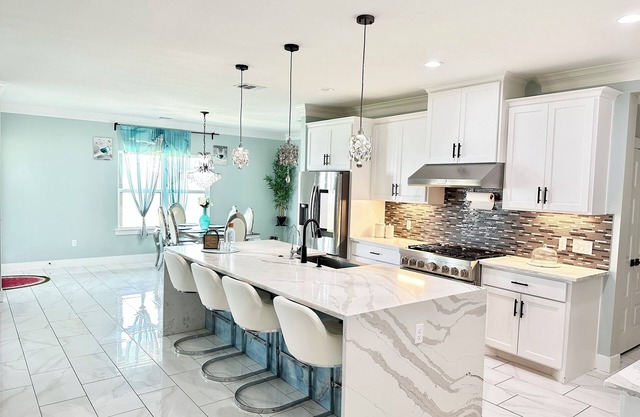 5 bedroom house near COTA AUS