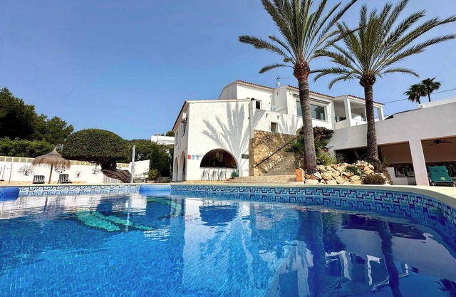 5 Bedroom Luxury Villa Private Pool in Moraira