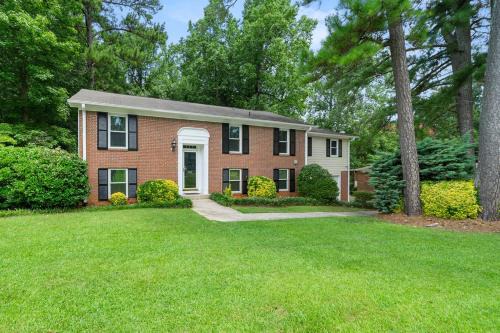 5 Bedroom Mableton Hills Estate