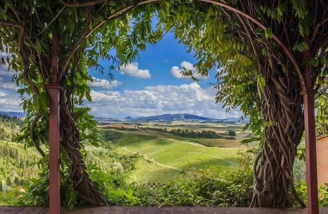 5 bedroom Tuscany villa