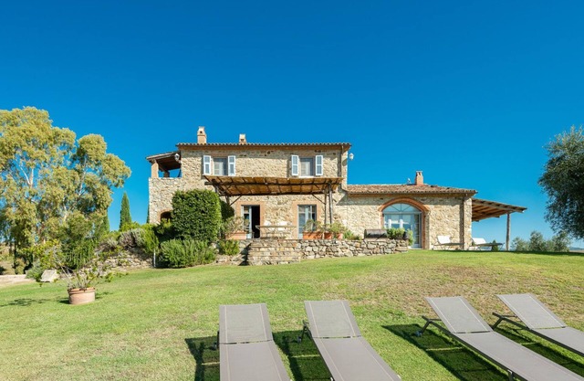 5 Bedroom Villa in Manciano