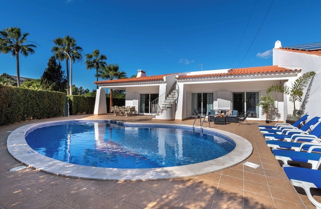 Villa mit 5 Schlafzimmern in Strandnähe-Albufeira, beheizter Pool (auf Anfrage)