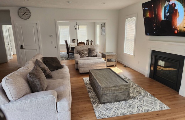 5 bedrooms Home away from Home