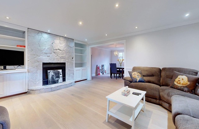 5 Br Lakeview Detach House With Private Dock,30 Min. From Toronto