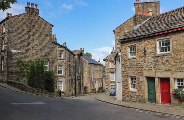 5 CASTLE HILL, family friendly, with a garden in Lancaster