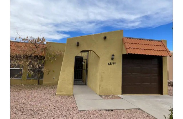 5 🌟 Cheerful Home El Paso Clean, confy and cozy!!