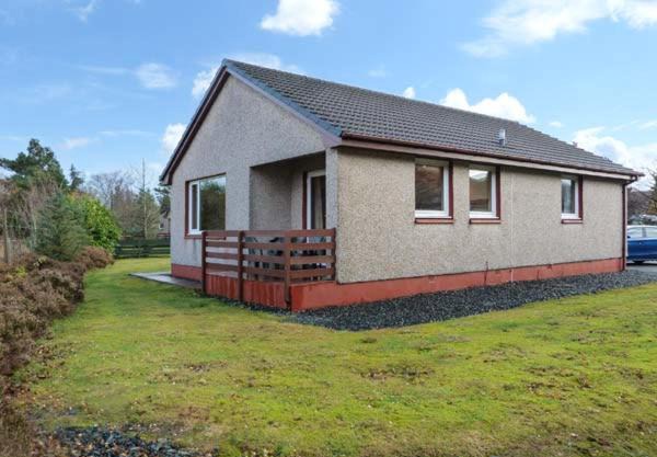 5 Innes-Maree