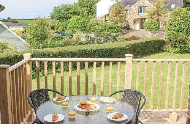 5 KEEPER'S COTTAGE, HILLFIELD, family friendly in Dartmouth