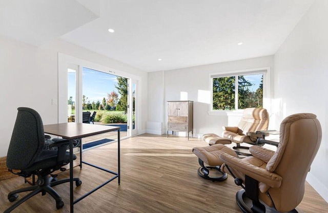 5 King Beds | Hot tub | Gym