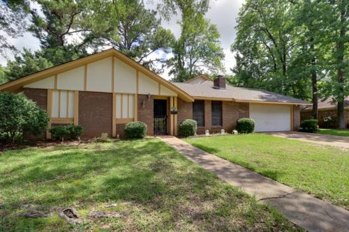 5 Mi to Bellhaven Spacious Getaway in Jackson