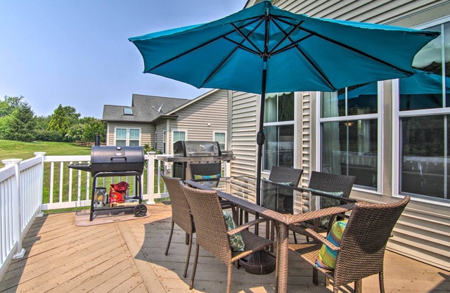 5 Mi to Bethany Beach: Chic Home w/ Grill!