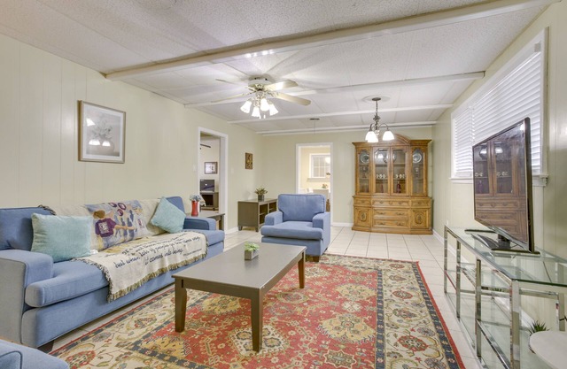 5 Mi to City Park: Pet-Friendly Home Near NOLA!