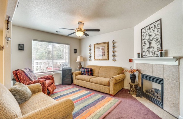~ 5 Mi to Frontier Park: Cozy Cheyenne Townhome
