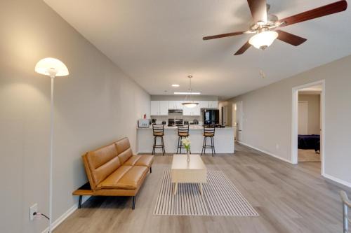 5 Mi to Razorback Greenway Cozy Fayetteville Home